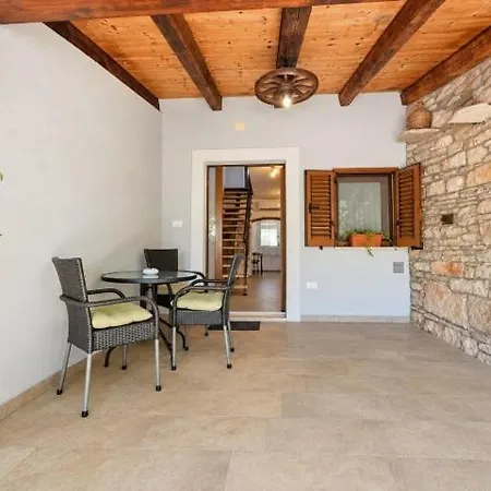 Casa Mora