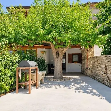 Casa Mora *